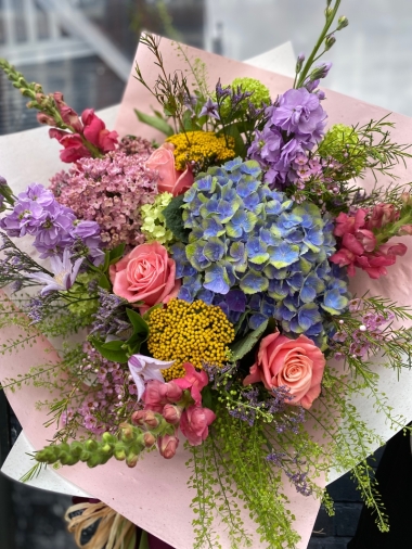 Summer flowers delivered in Eastbourne 